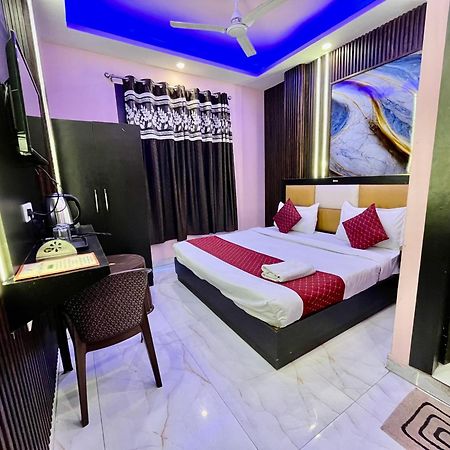 Jupiter Plaza Delhi Airport Hotell New Delhi Eksteriør bilde