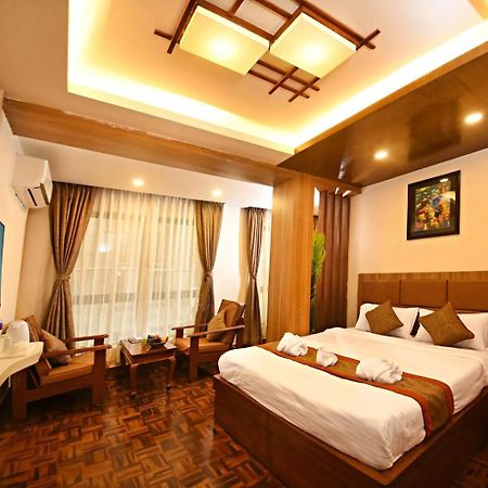 Jupiter Plaza Delhi Airport Hotell New Delhi Eksteriør bilde