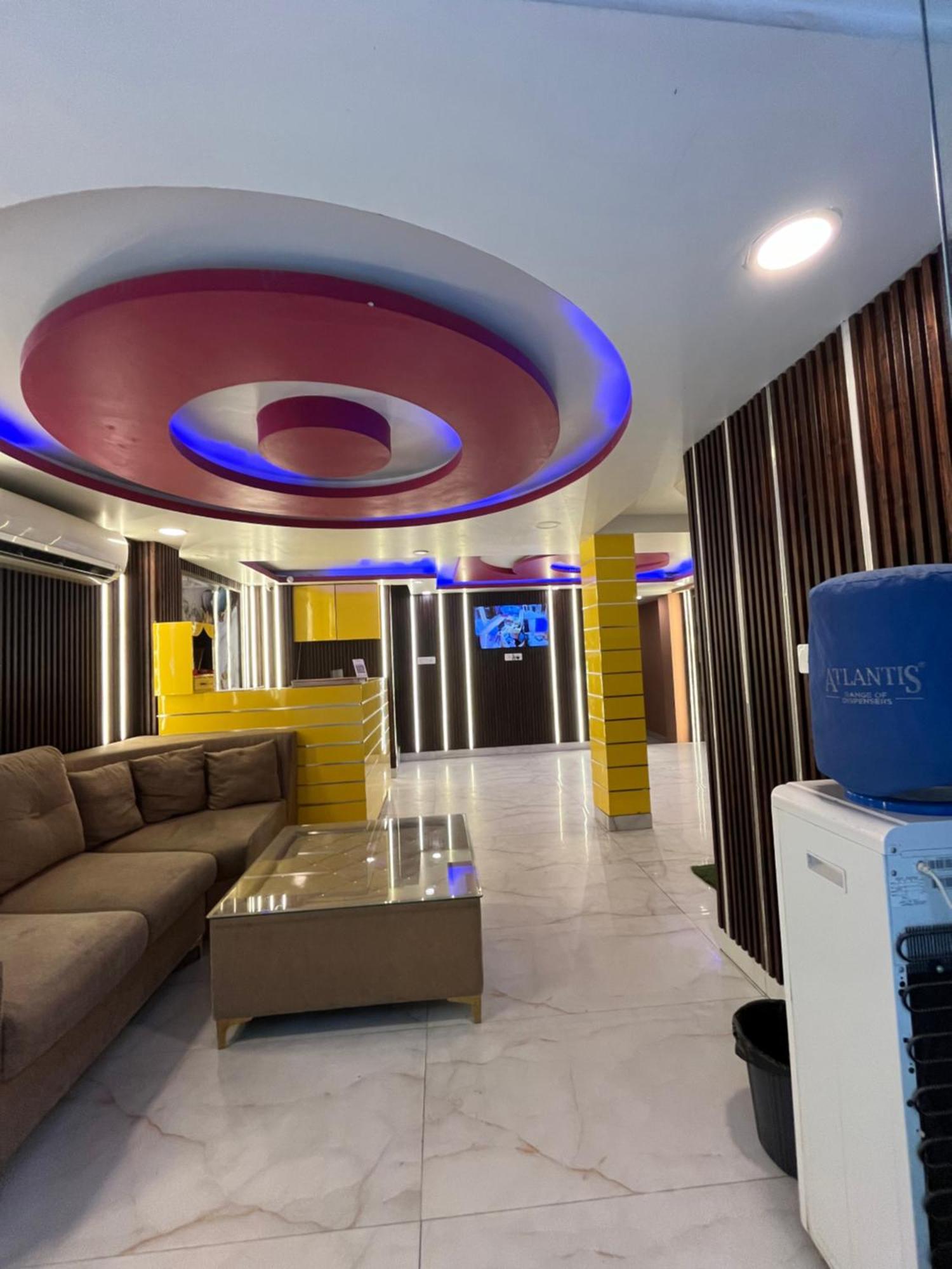 Jupiter Plaza Delhi Airport Hotell New Delhi Eksteriør bilde
